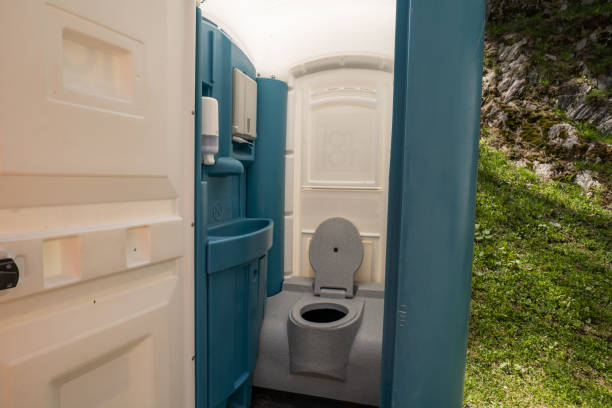 Best Deluxe Portable Toilet Rental  in Ledgewood, NJ